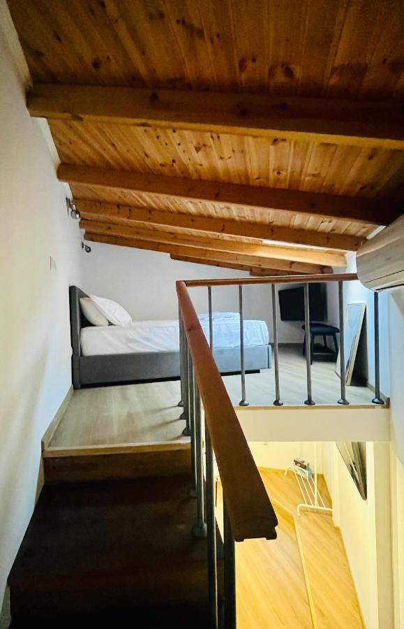 Апартаменты Τwisted Loft Кавала Экстерьер фото